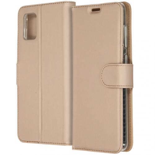 Accezz Wallet Softcase Booktype voor de Samsung Galaxy A31 - Goud